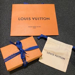 Louis Vuitton Gift Wrapping